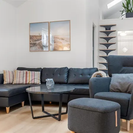 Algut - 80m From The Sea By Interhome